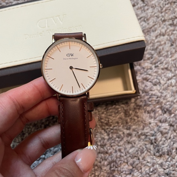 Daniel Wellington watch - Picture 4 of 5